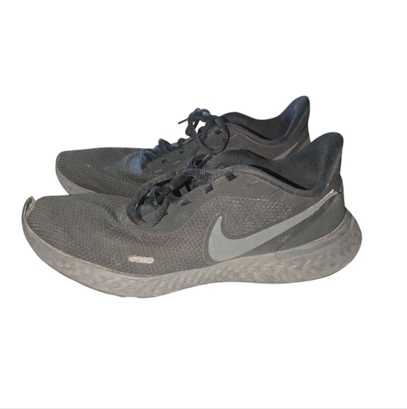 Nike Revolution Running Shoes 10 - Picture 1 of 7